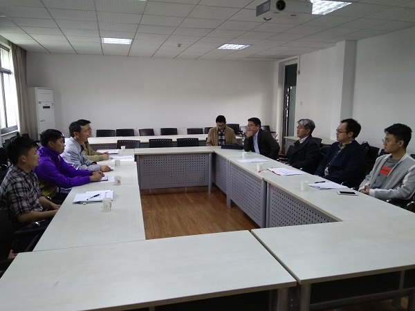 01-与华中科技大学船海学院领导交流.jpg