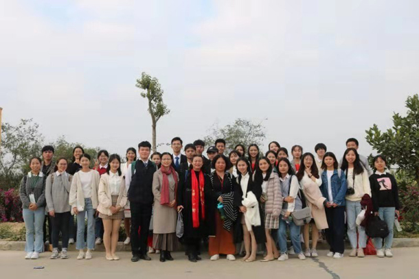 1577666945629038.jpg 3、带队老师及全体志愿者合影.jpg