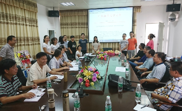 1505270096251994.jpg 20170912电信学院学子开展教师节探访慰问活动01.jpg