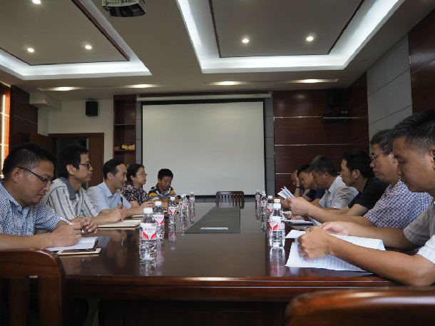 1494990411794366.jpg 座谈会现场.jpg